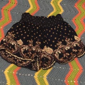 Boho elastic waist shorts